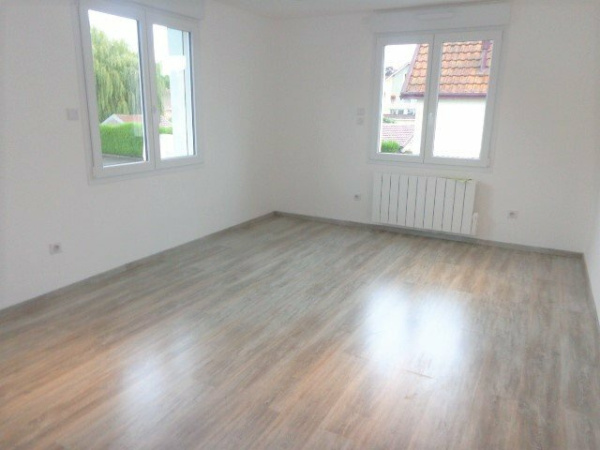 Offres de location Studio Montbéliard 25200